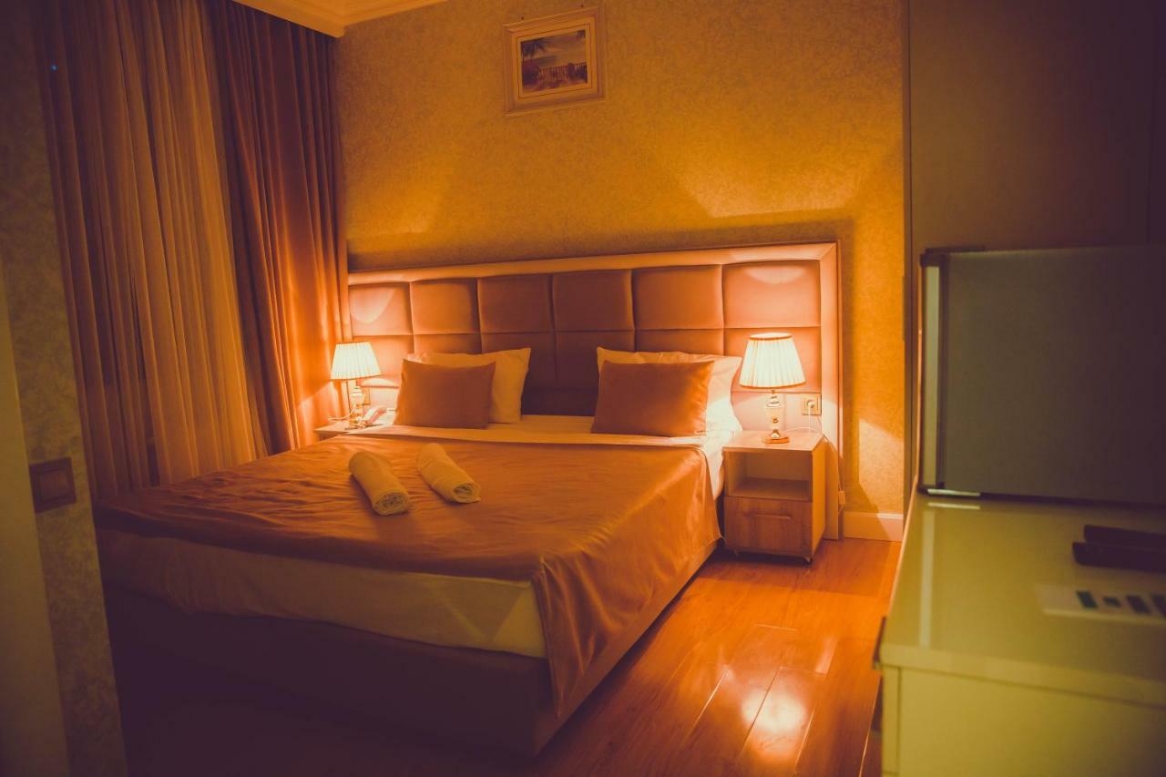 Eleon Hotel Баку Экстерьер фото